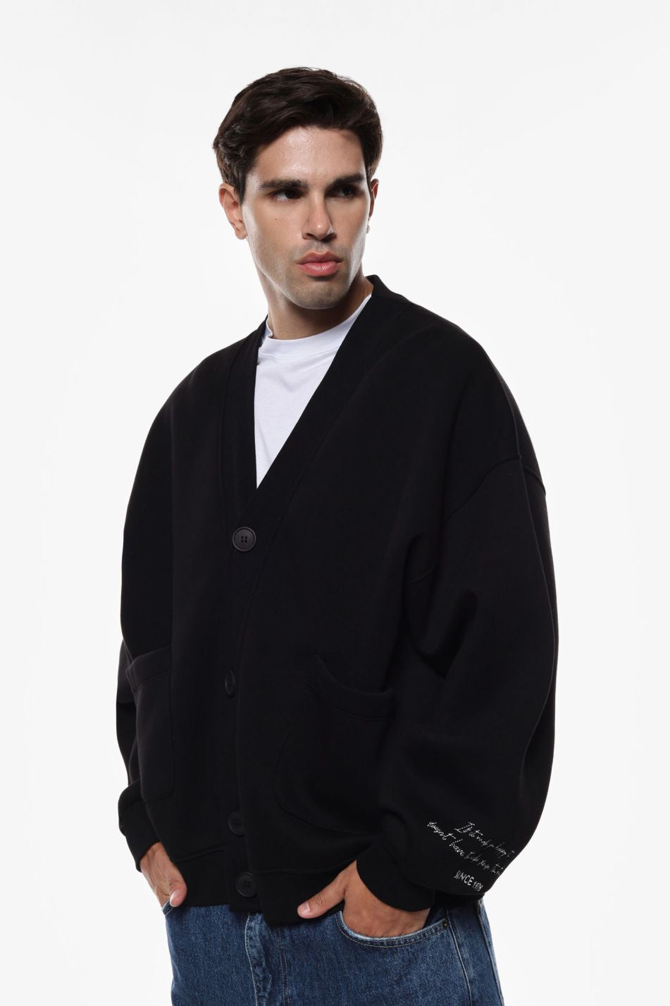 FELPA CON ABBOTTONATURA E TASCHE