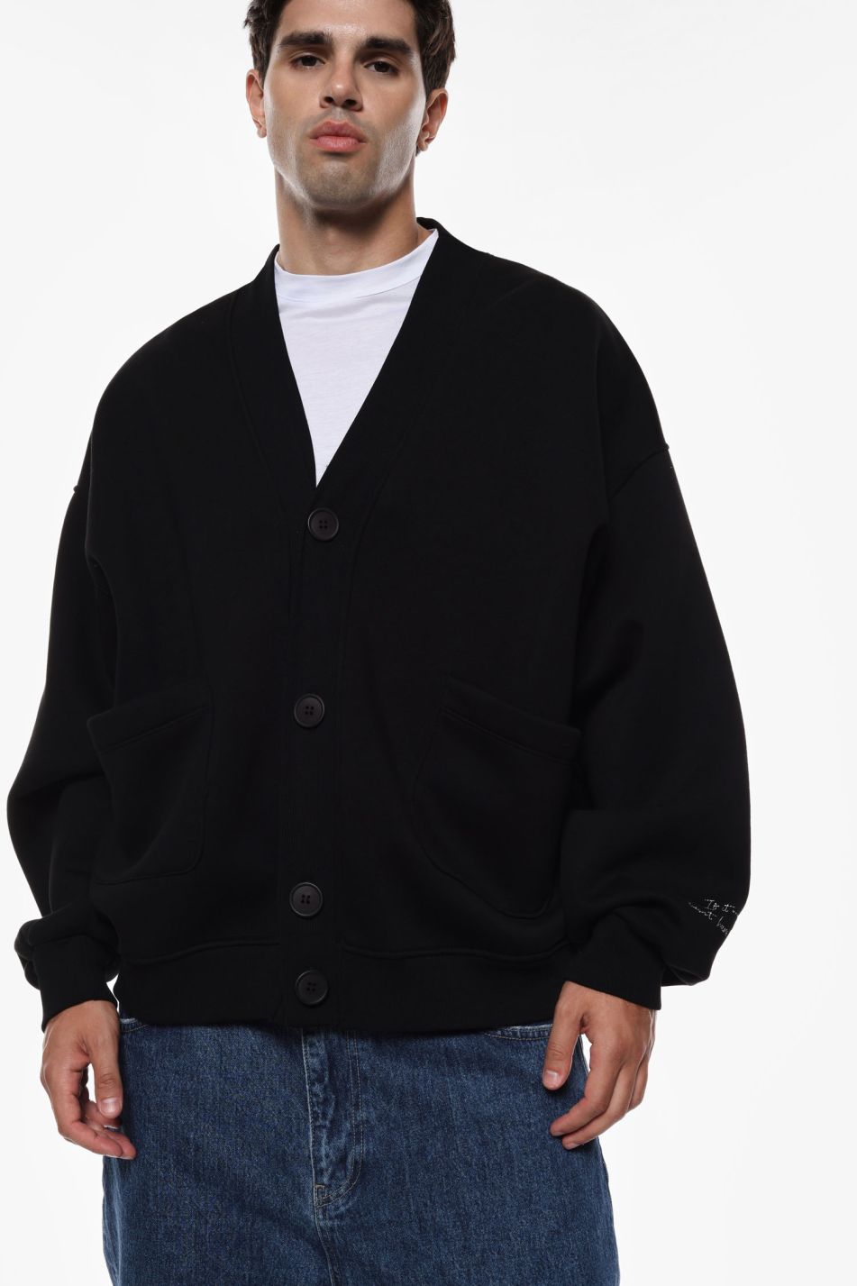 FELPA CON ABBOTTONATURA E TASCHE