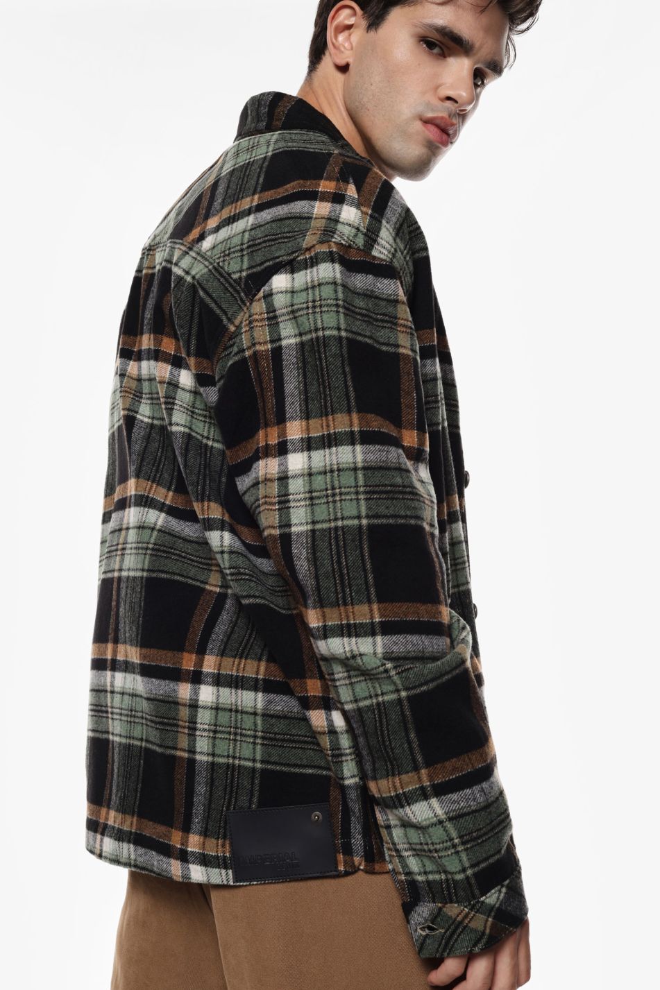 CAMICIA A QUADRI CON COLLETTO CLASSICO