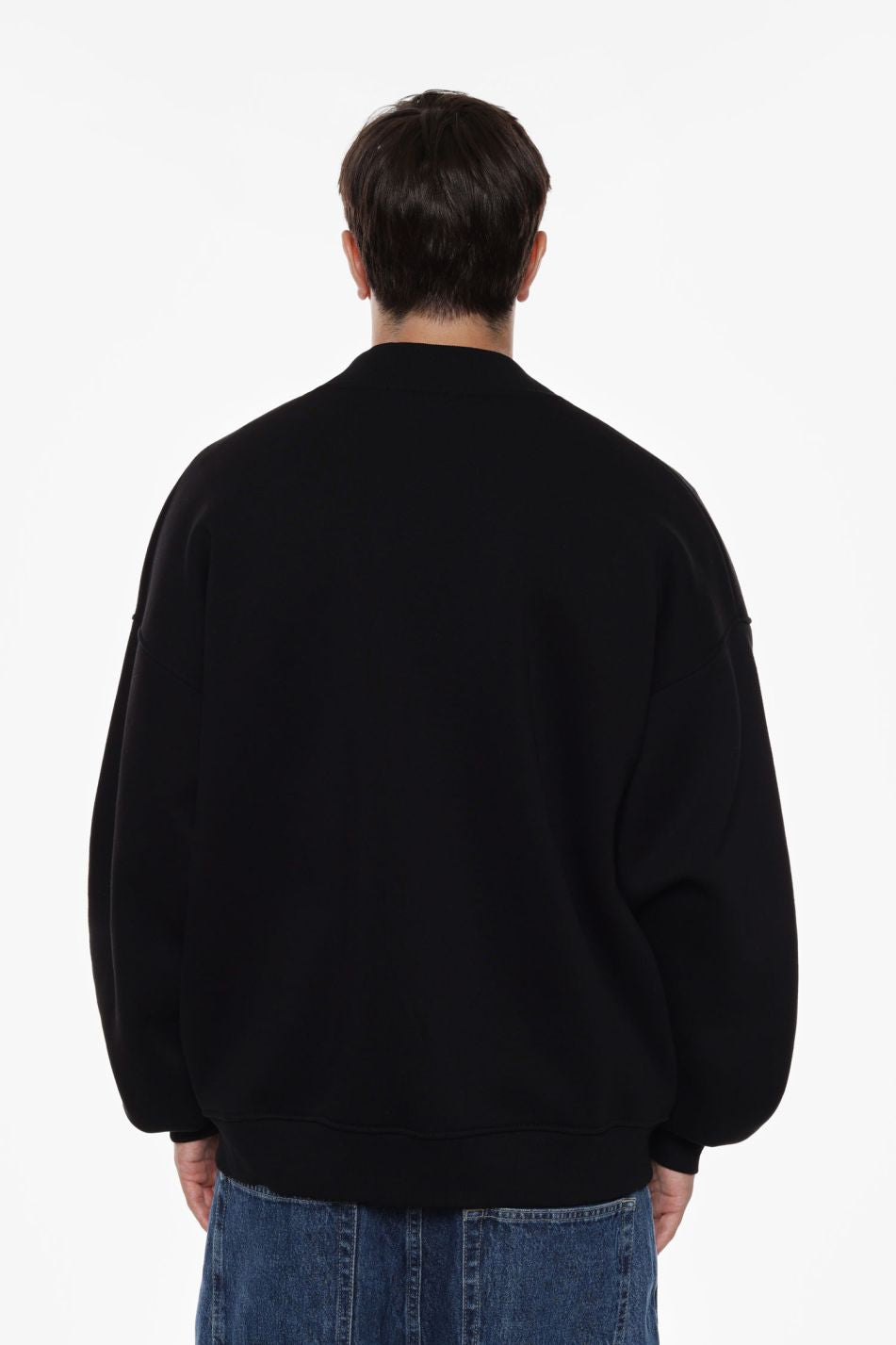 FELPA CON ABBOTTONATURA E TASCHE